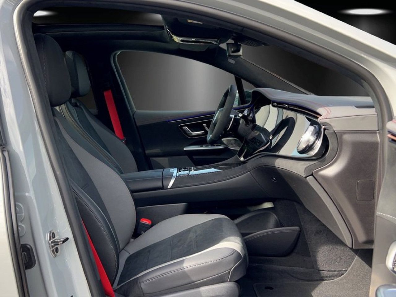 Mercedes-Benz EQE SUV – Bild 8