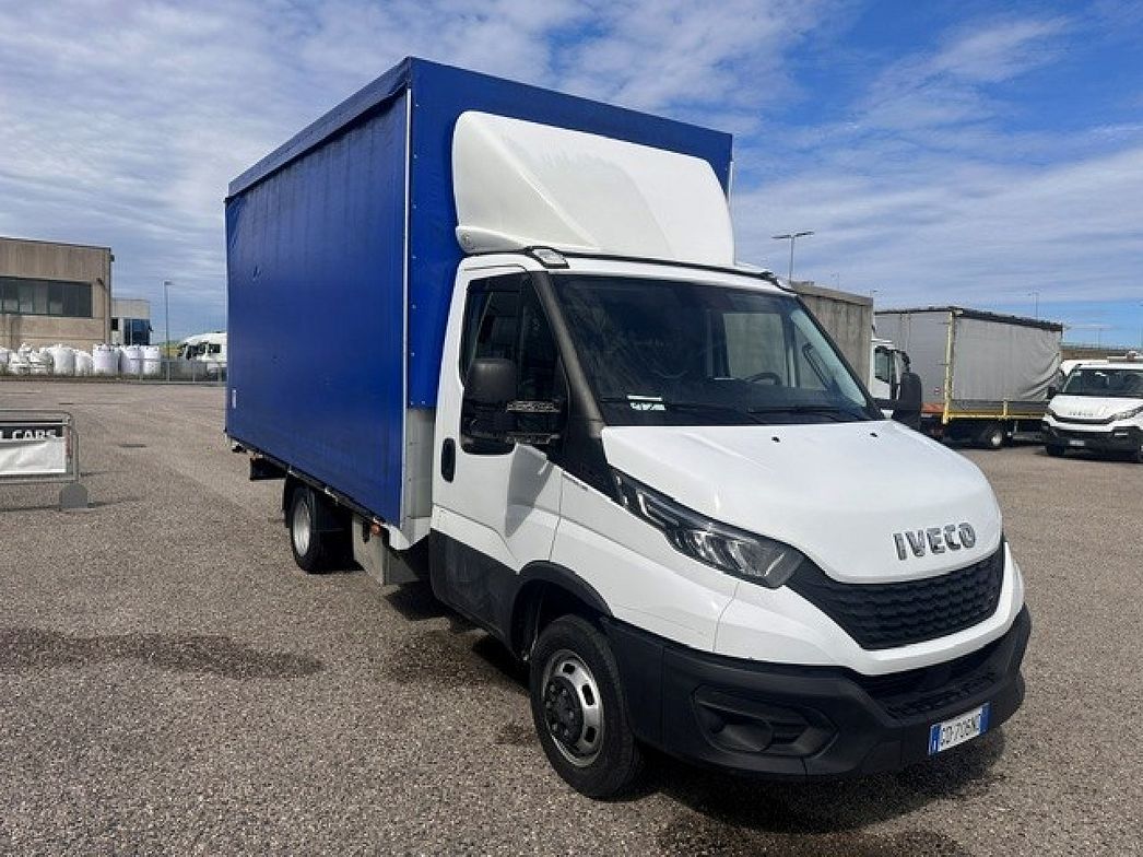 IVECO | 35C18