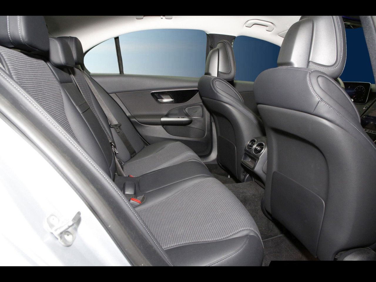 Mercedes-Benz C-Klasse – Bild 9