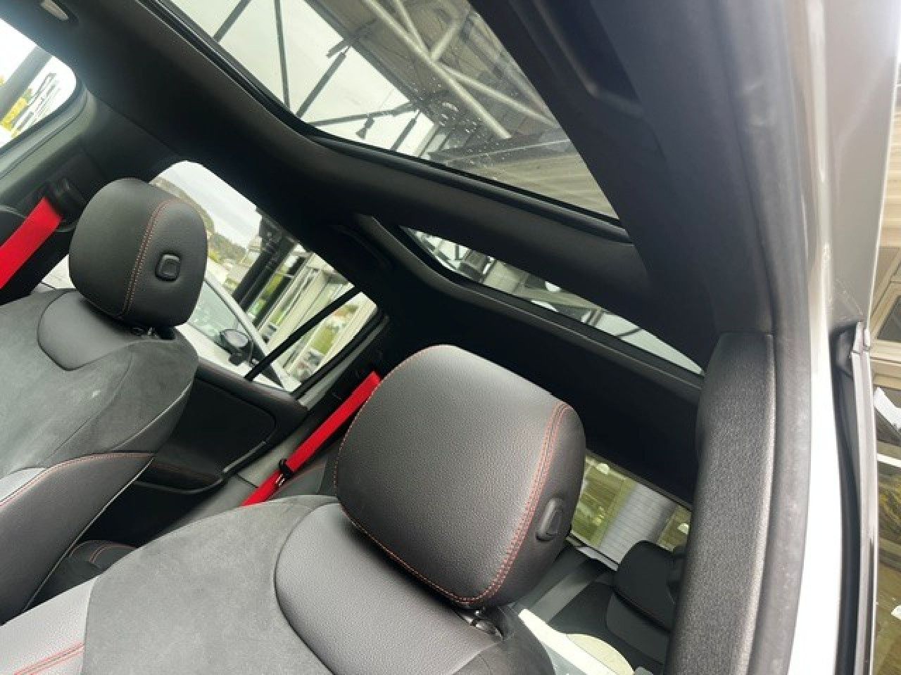 Mercedes-Benz GLB – Bild 11