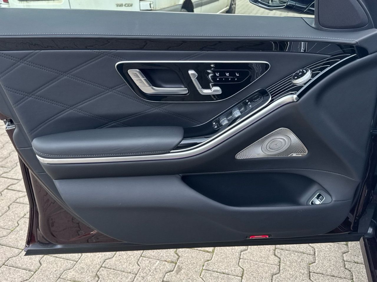 Mercedes-Benz S-Klasse – Bild 16
