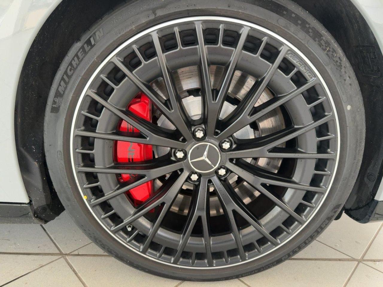 Mercedes-Benz EQE – Bild 12