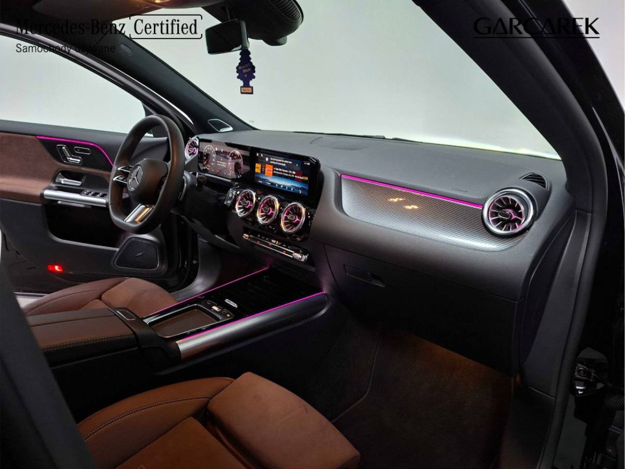 Zdj&eogon;cie pojazdu 19 / 24