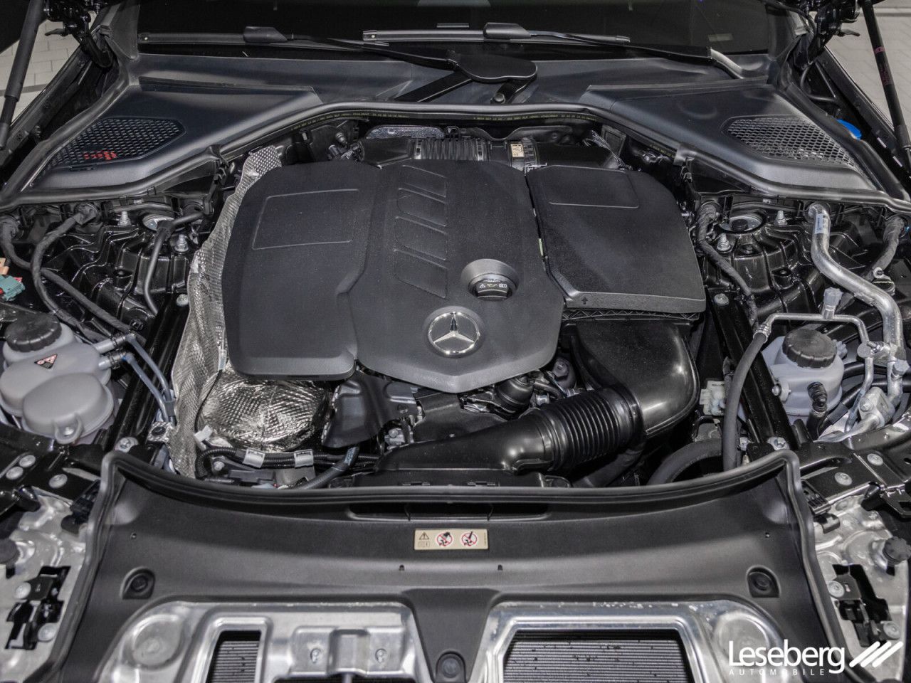Mercedes-Benz E-Klasse – Bild 8