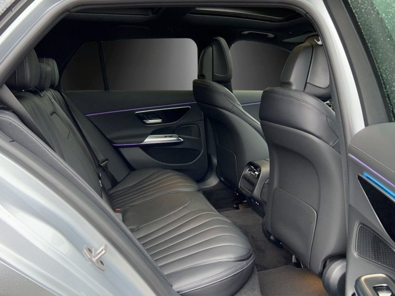 Mercedes-Benz E-Klasse – Bild 11