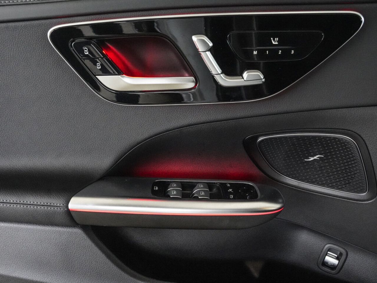 Mercedes-Benz C-Klasse – Bild 14