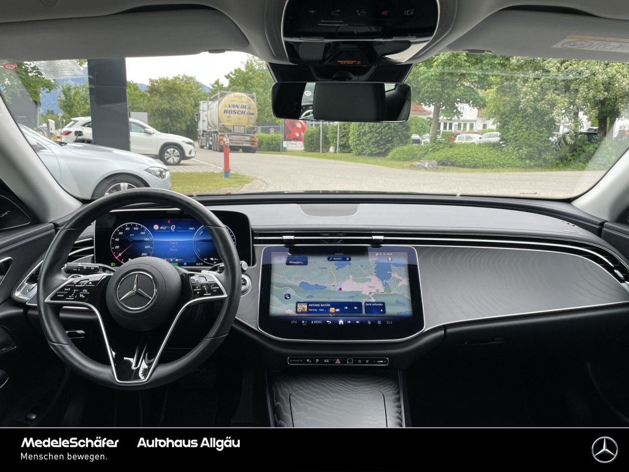 Mercedes-Benz E-Klasse – Bild 12