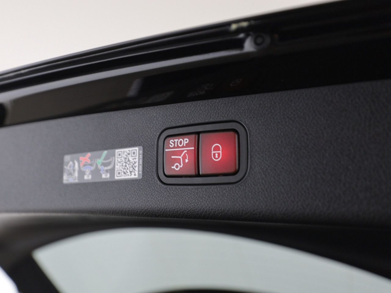 Mercedes-Benz E-Klasse – Bild 21