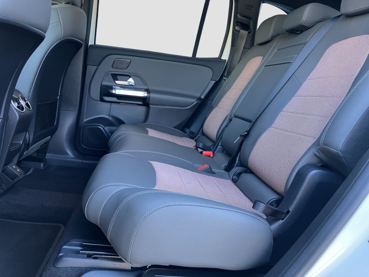 Mercedes-Benz EQB – Bild 3