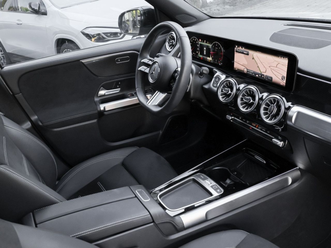 Mercedes-Benz GLB – Bild 3
