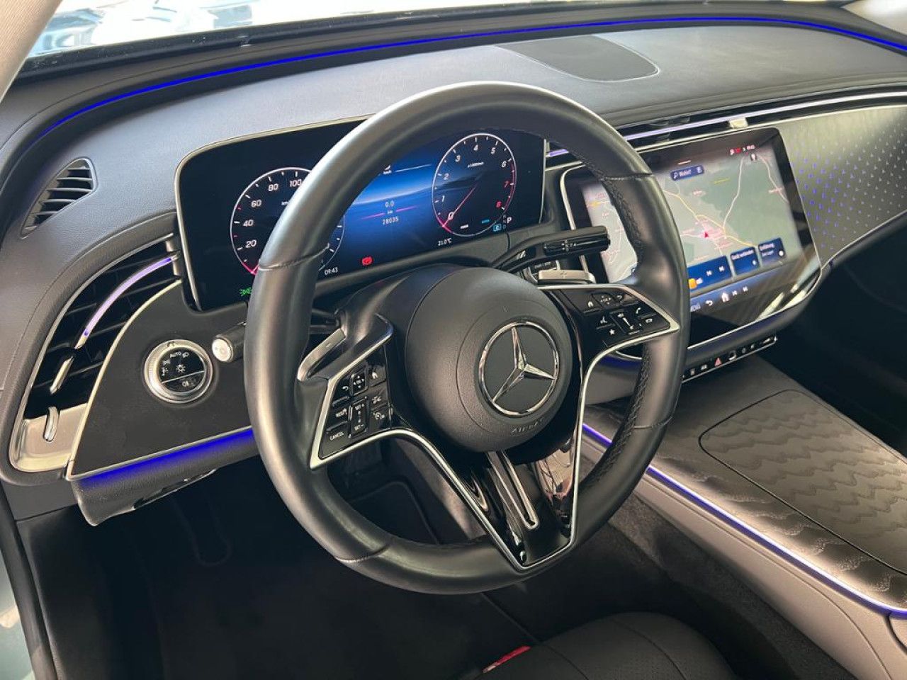 Mercedes-Benz E-Klasse – Bild 14
