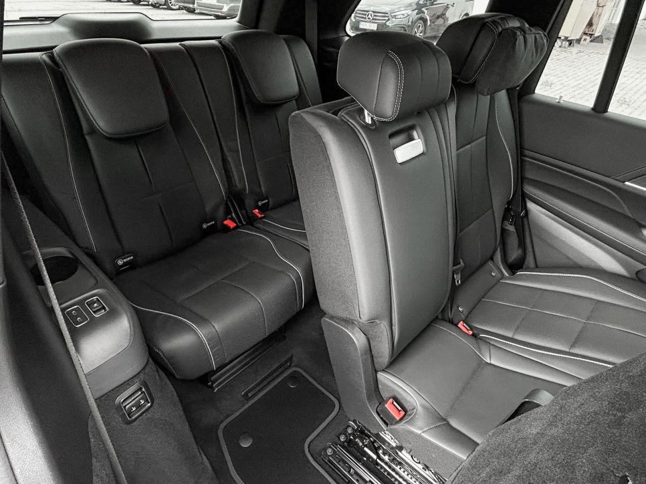 Mercedes-Benz GLS – Bild 14
