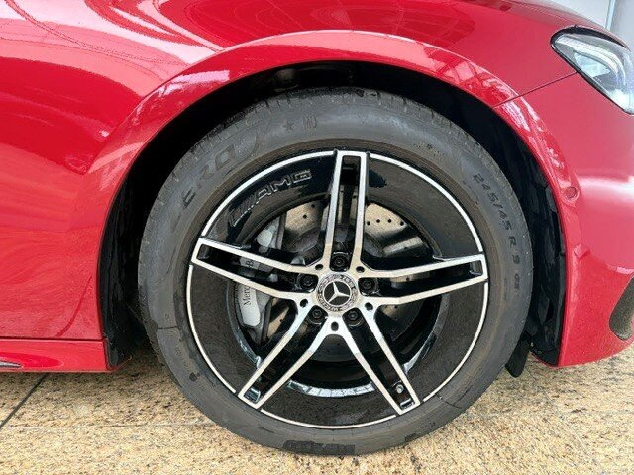 Mercedes-Benz E-Klasse – Bild 9