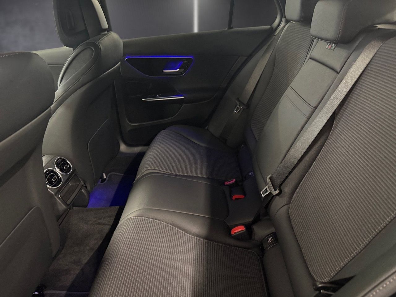 Mercedes-Benz C-Klasse – Bild 14