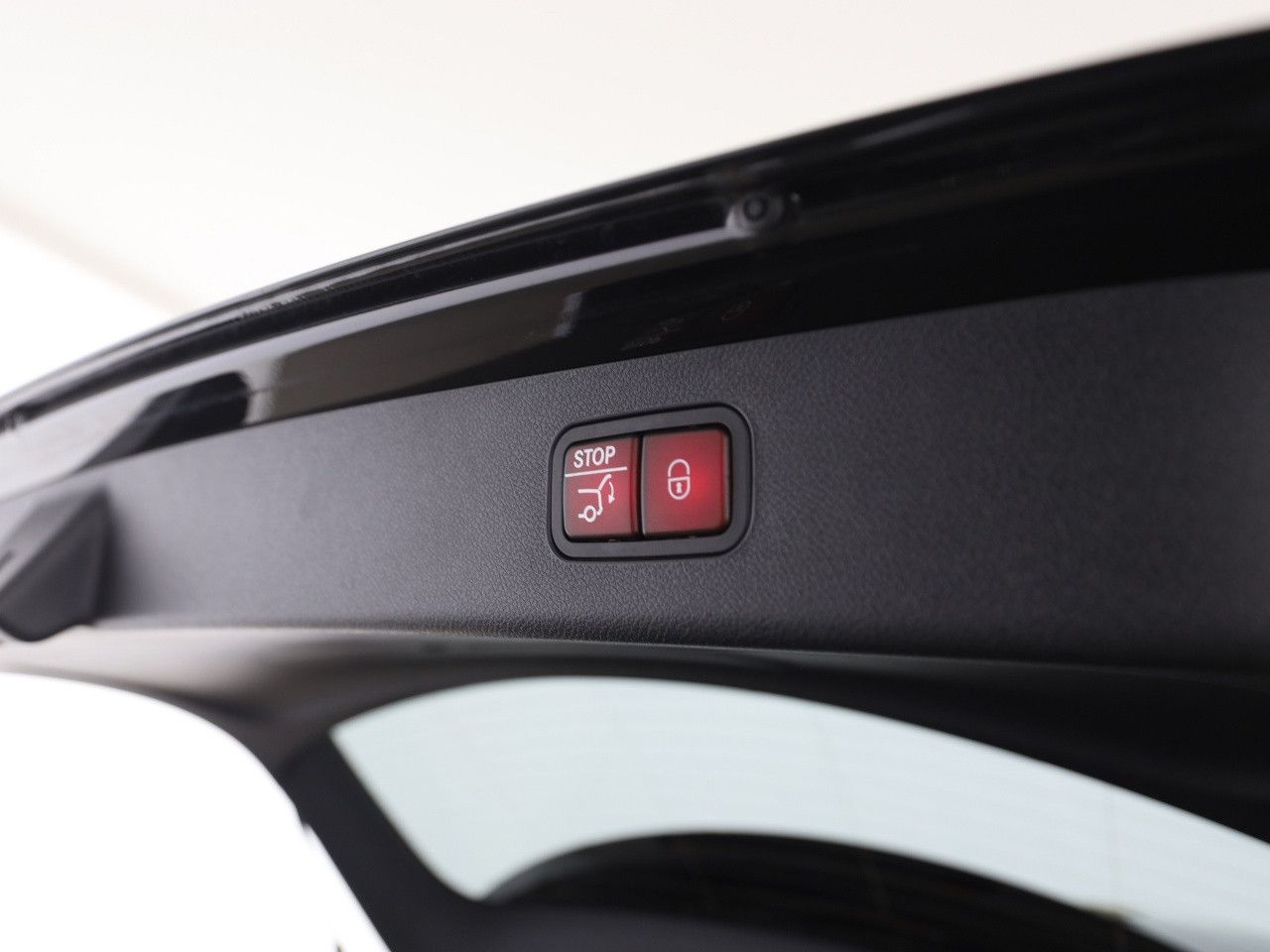 Mercedes-Benz E-Klasse – Bild 20