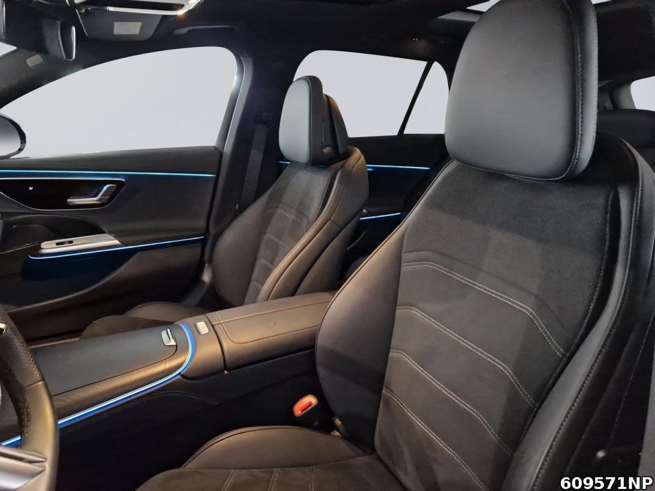 Mercedes-Benz E-Klasse – Bild 9