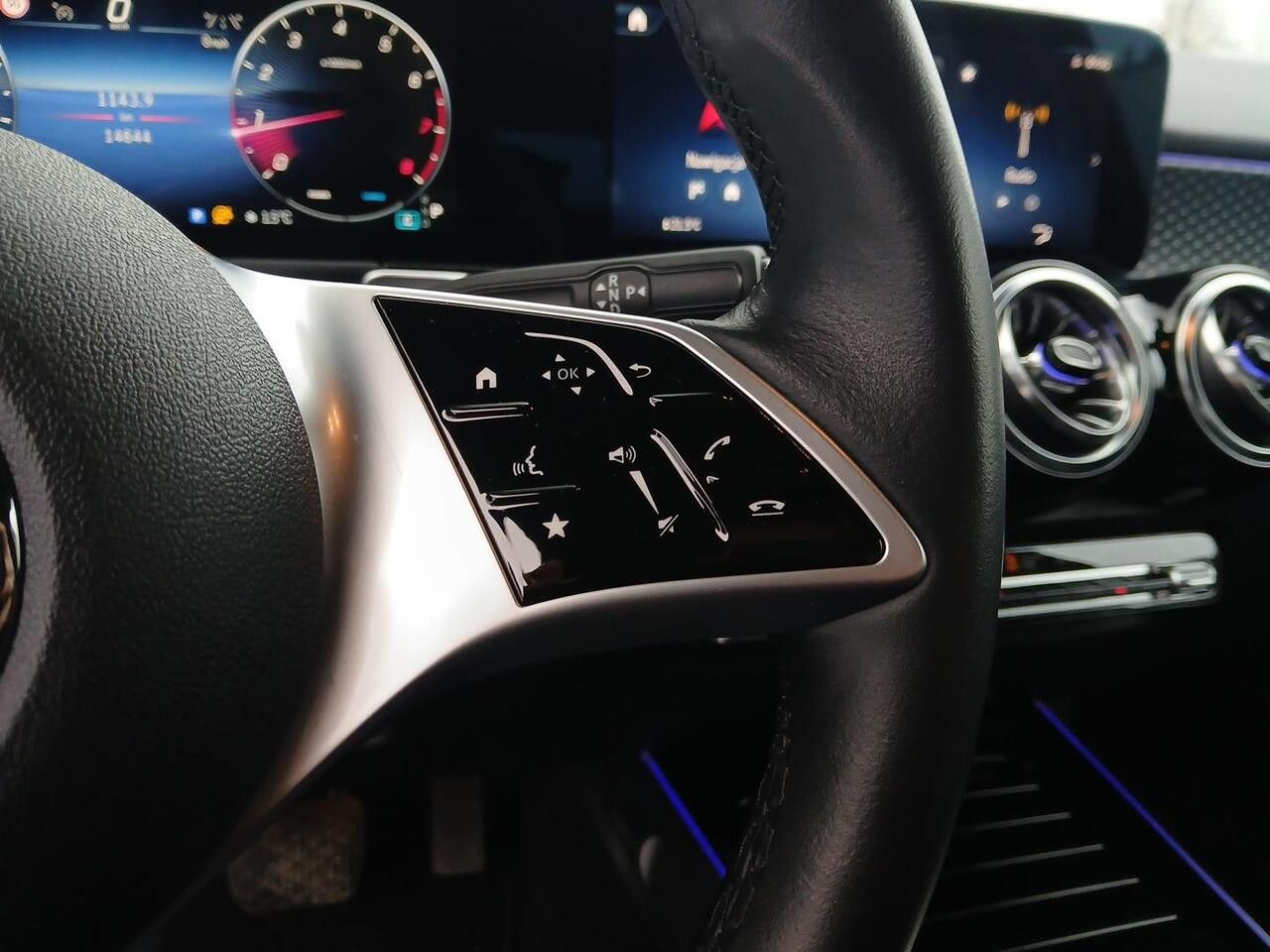 Zdjęcie pojazdu 20 / 22