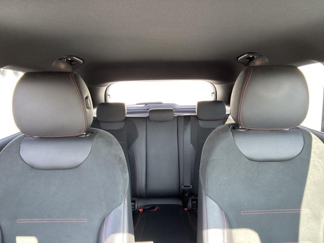 Photo du v&eacute;hicule 12 / 18