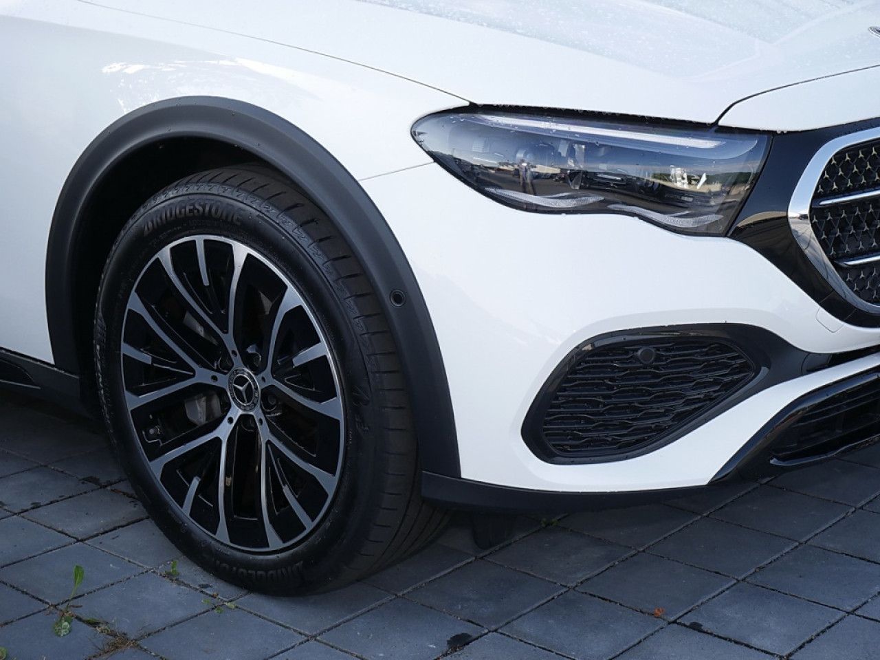 Mercedes-Benz E-Klasse – Bild 4