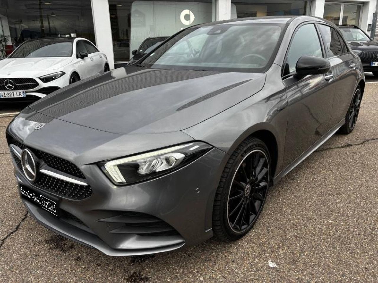 Photo du v&eacute;hicule 3 / 8