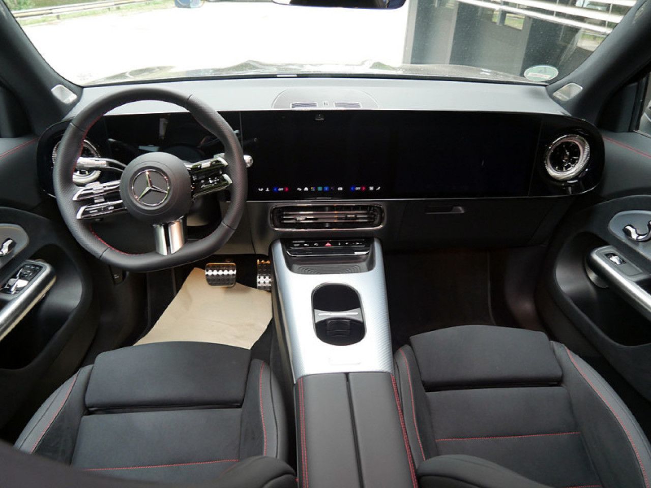 Mercedes-Benz GLB – Bild 11
