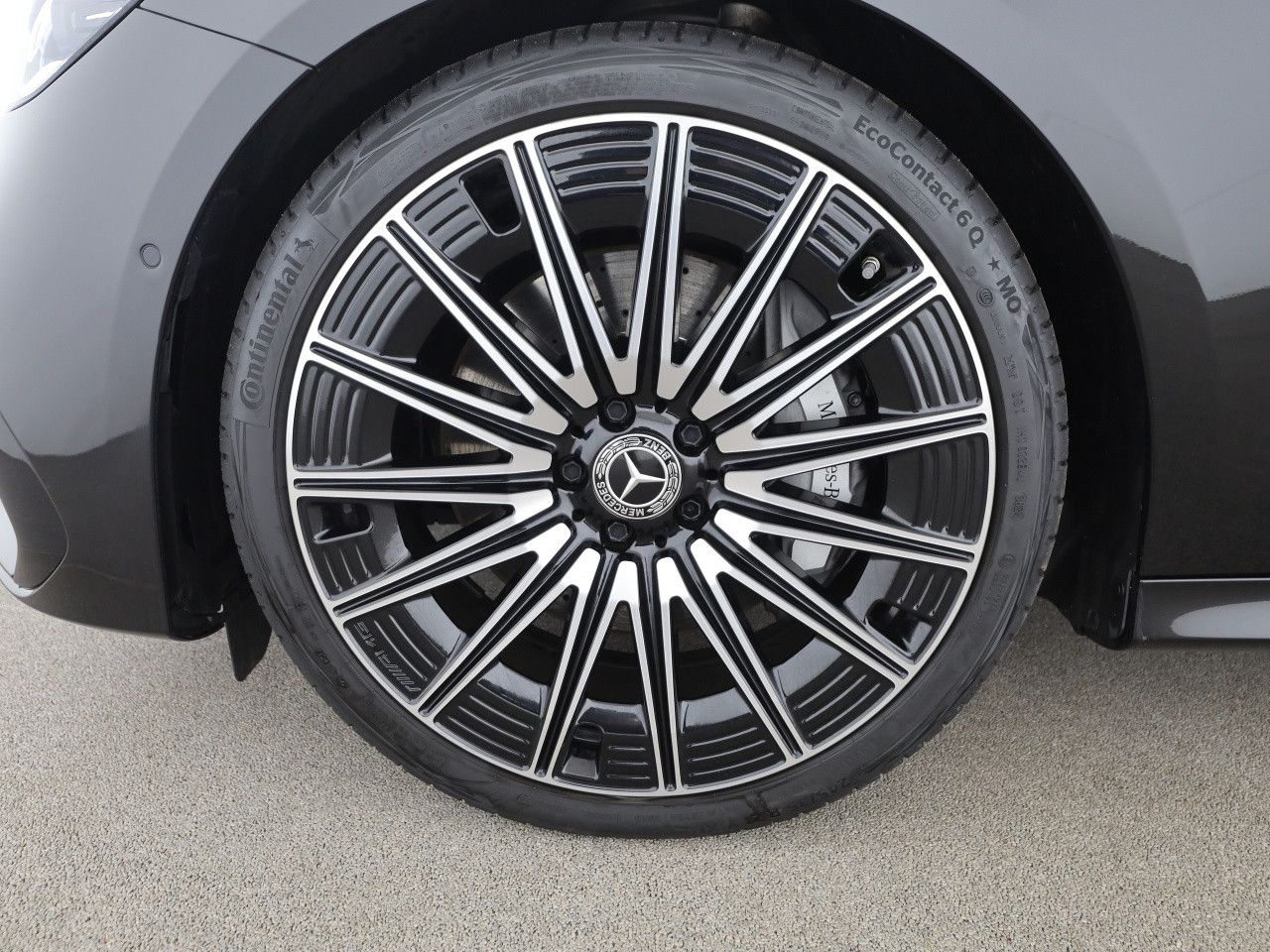 Mercedes-Benz E-Klasse – Bild 16