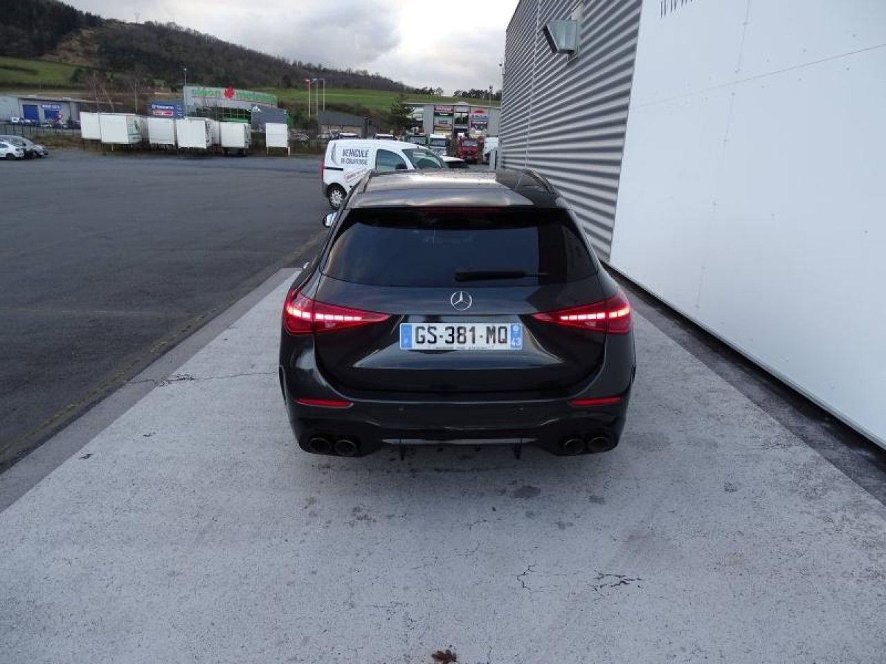 Photo du v&eacute;hicule 9 / 18