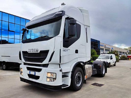Vehicle image 1 / 12