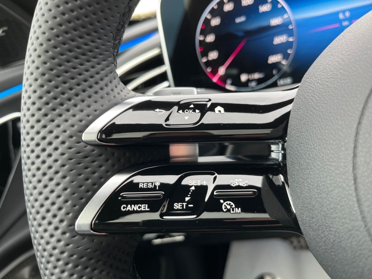 Mercedes-Benz E-Klasse – Bild 22