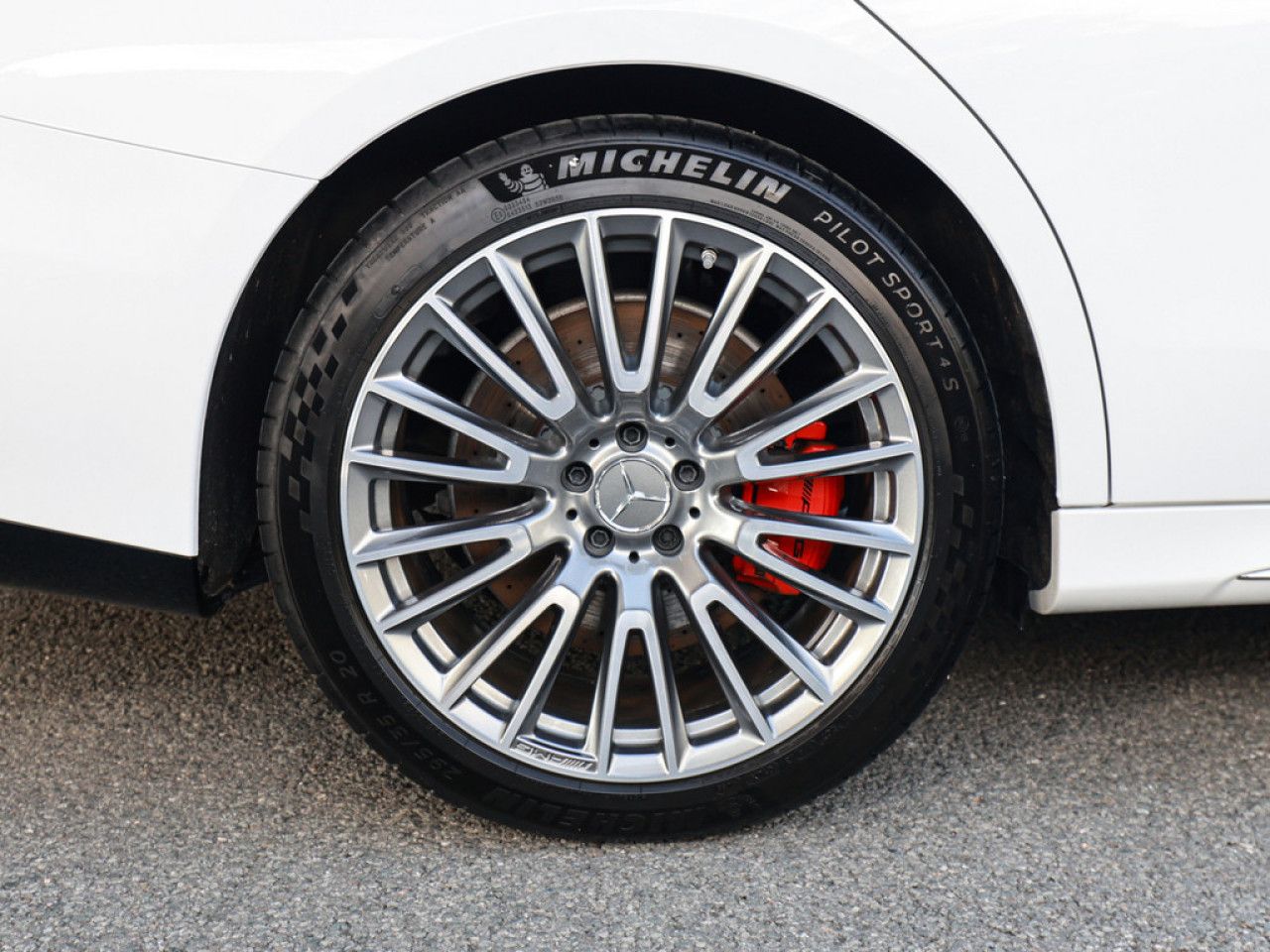 Mercedes-Benz E-Klasse – Bild 8