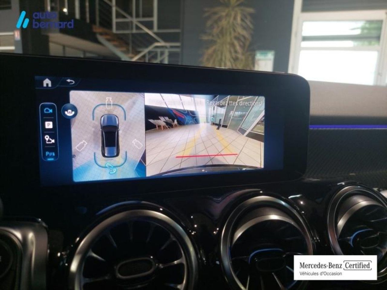 Photo du v&eacute;hicule 15 / 18