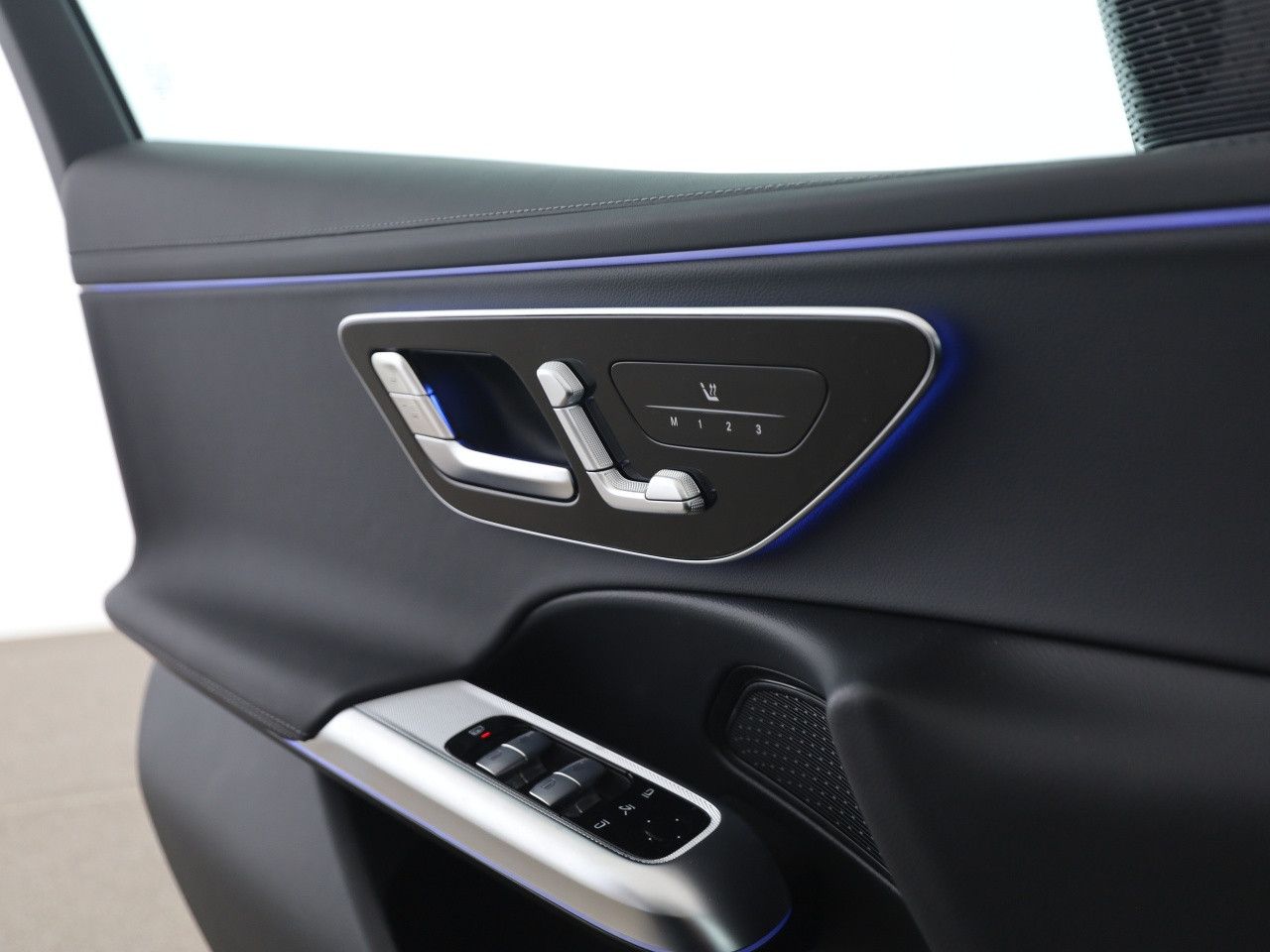 Mercedes-Benz E-Klasse – Bild 13