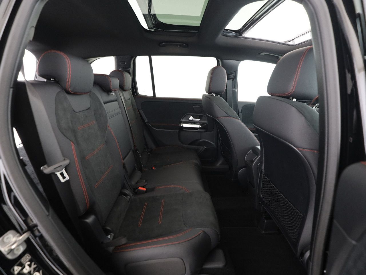 Mercedes-Benz GLB – Bild 14