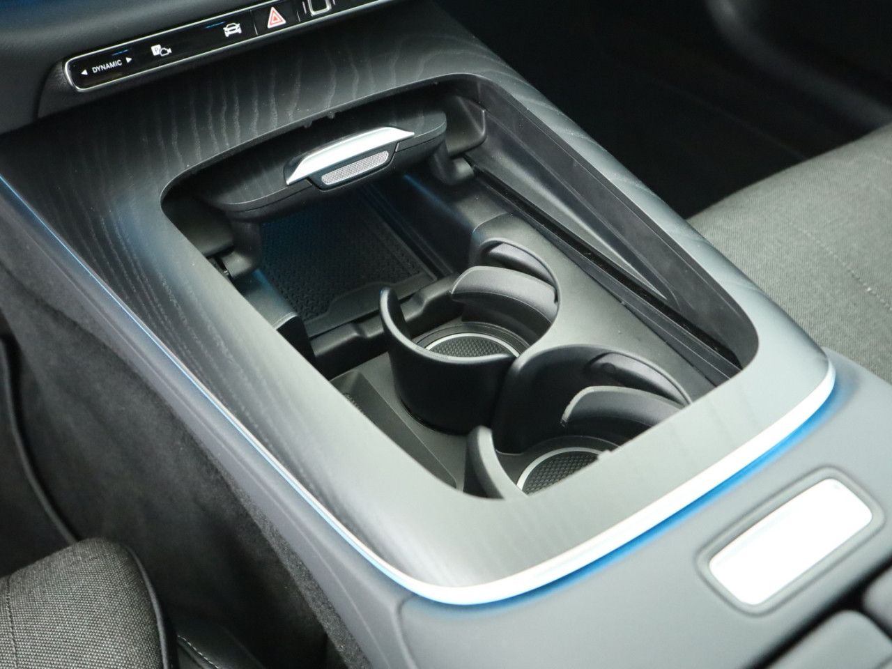 Mercedes-Benz E-Klasse – Bild 15