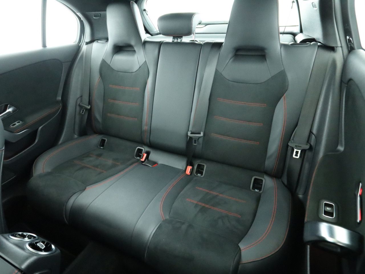 Fahrzeugbild 18 / 26