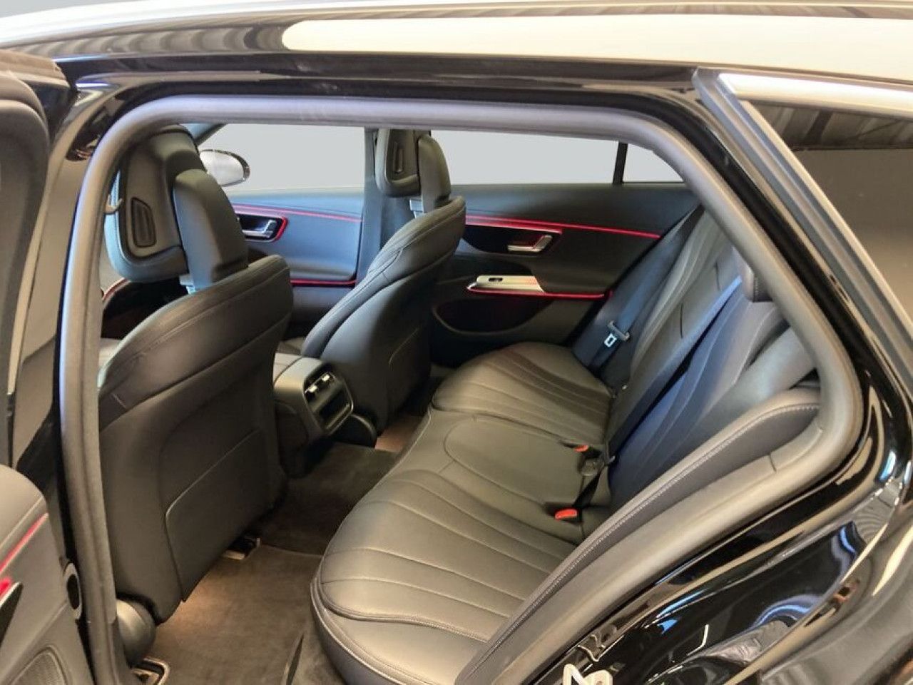 Mercedes-Benz E-Klasse – Bild 11