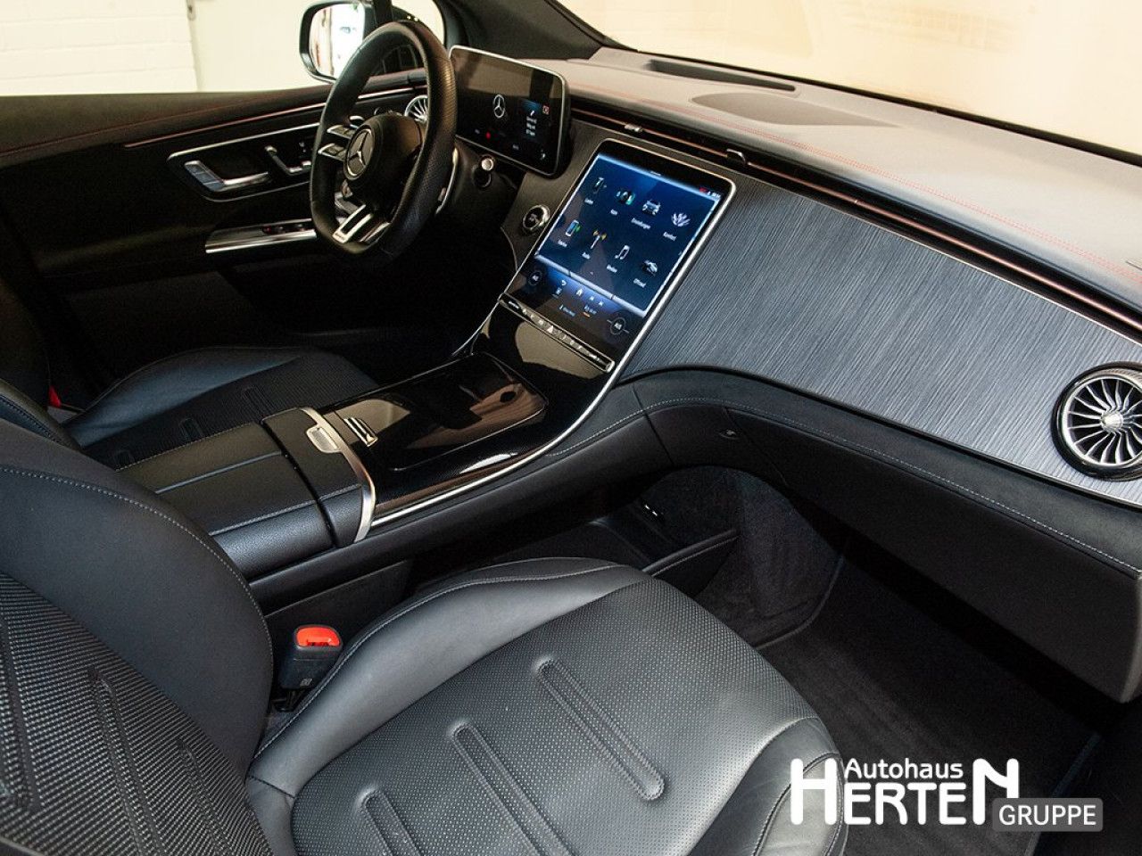 Mercedes-Benz EQE SUV – Bild 3