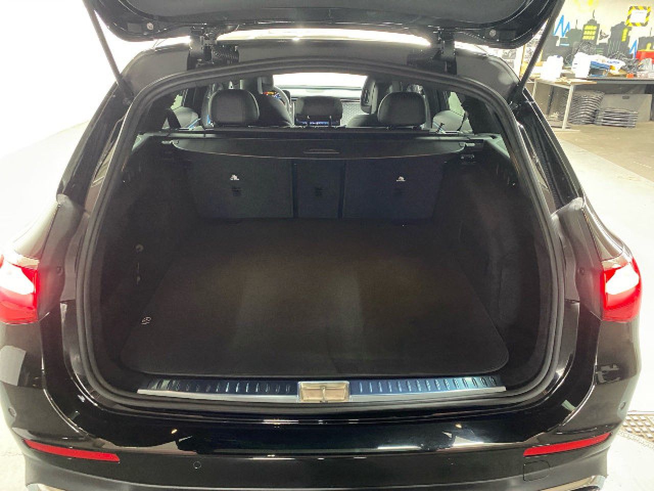 Mercedes-Benz E-Klasse – Bild 12