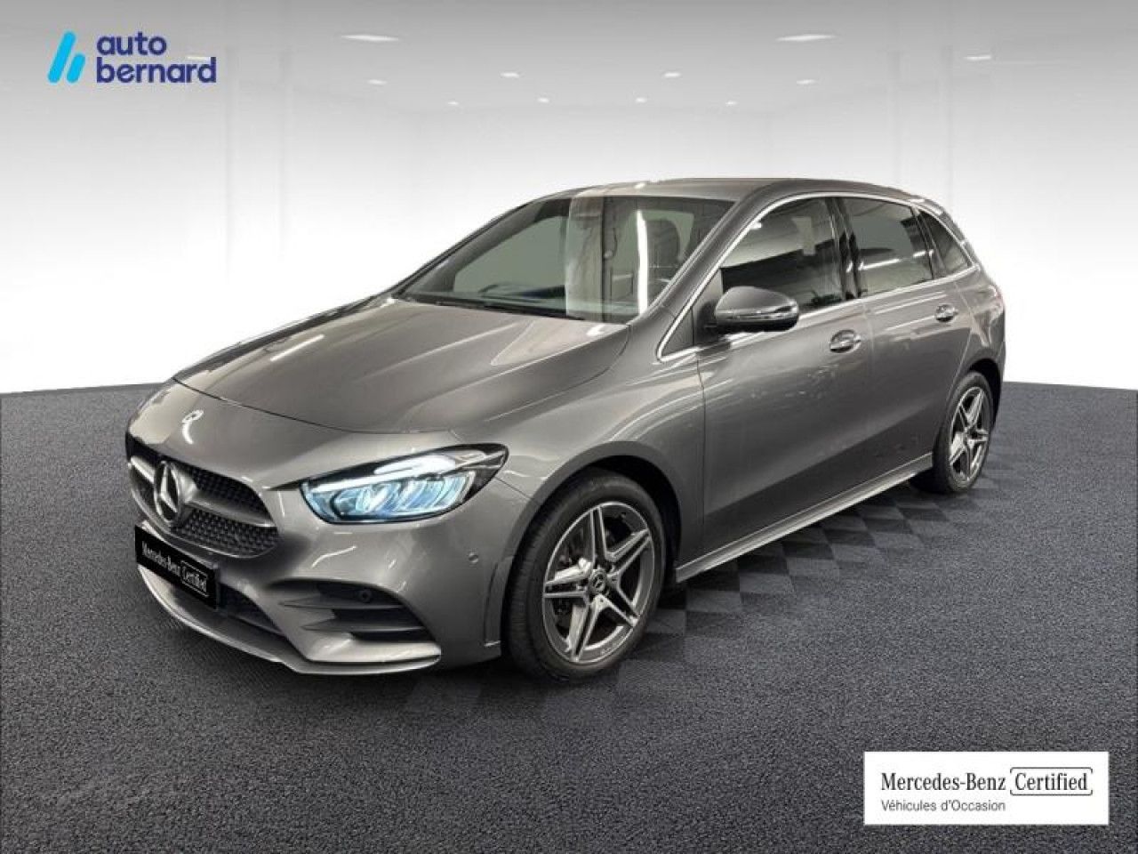 Photo du v&eacute;hicule 1 / 18