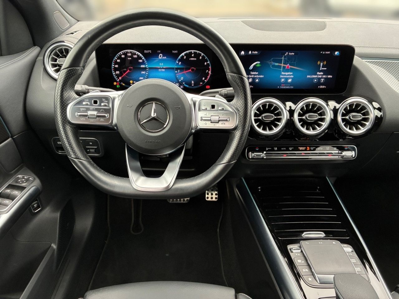 Mercedes-Benz GLA – Bild 9