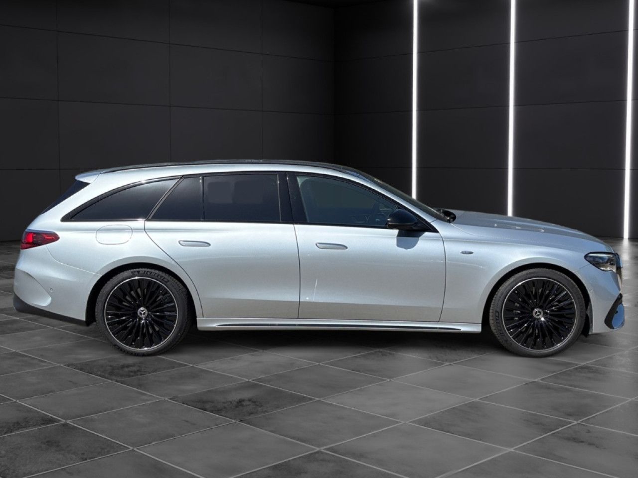 Mercedes-Benz E-Klasse – Bild 20