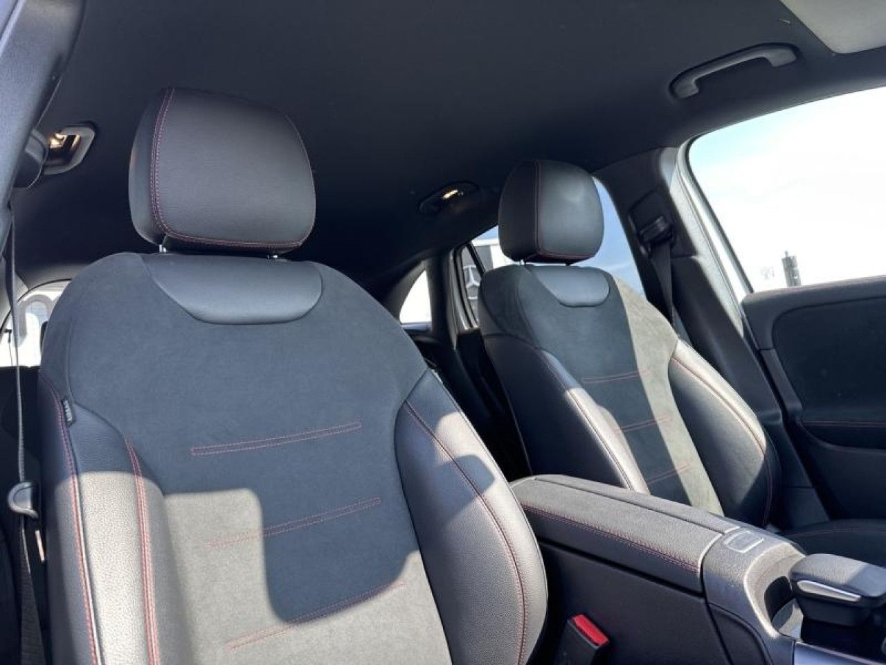 Photo du v&eacute;hicule 11 / 18