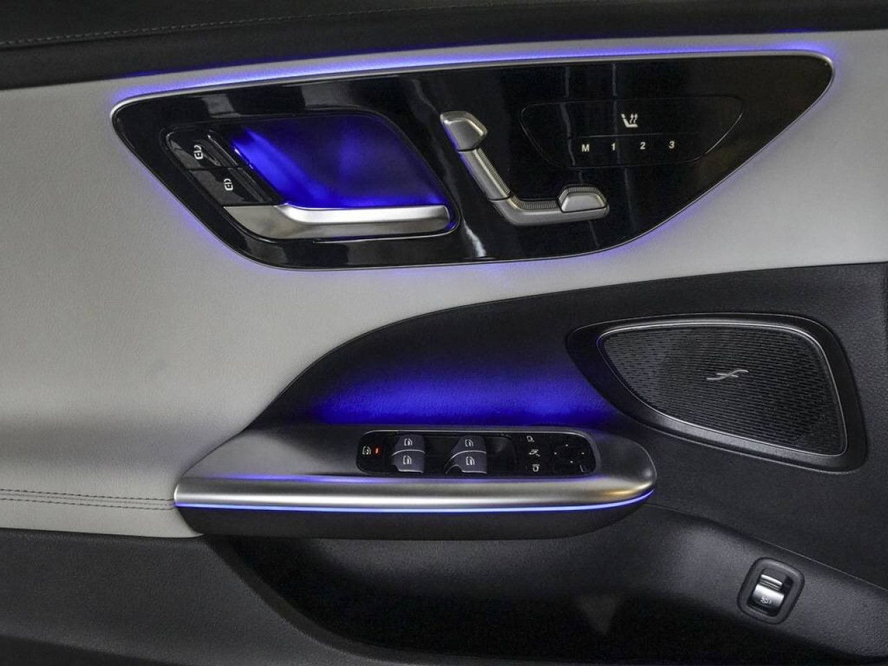 Mercedes-Benz C-Klasse – Bild 15
