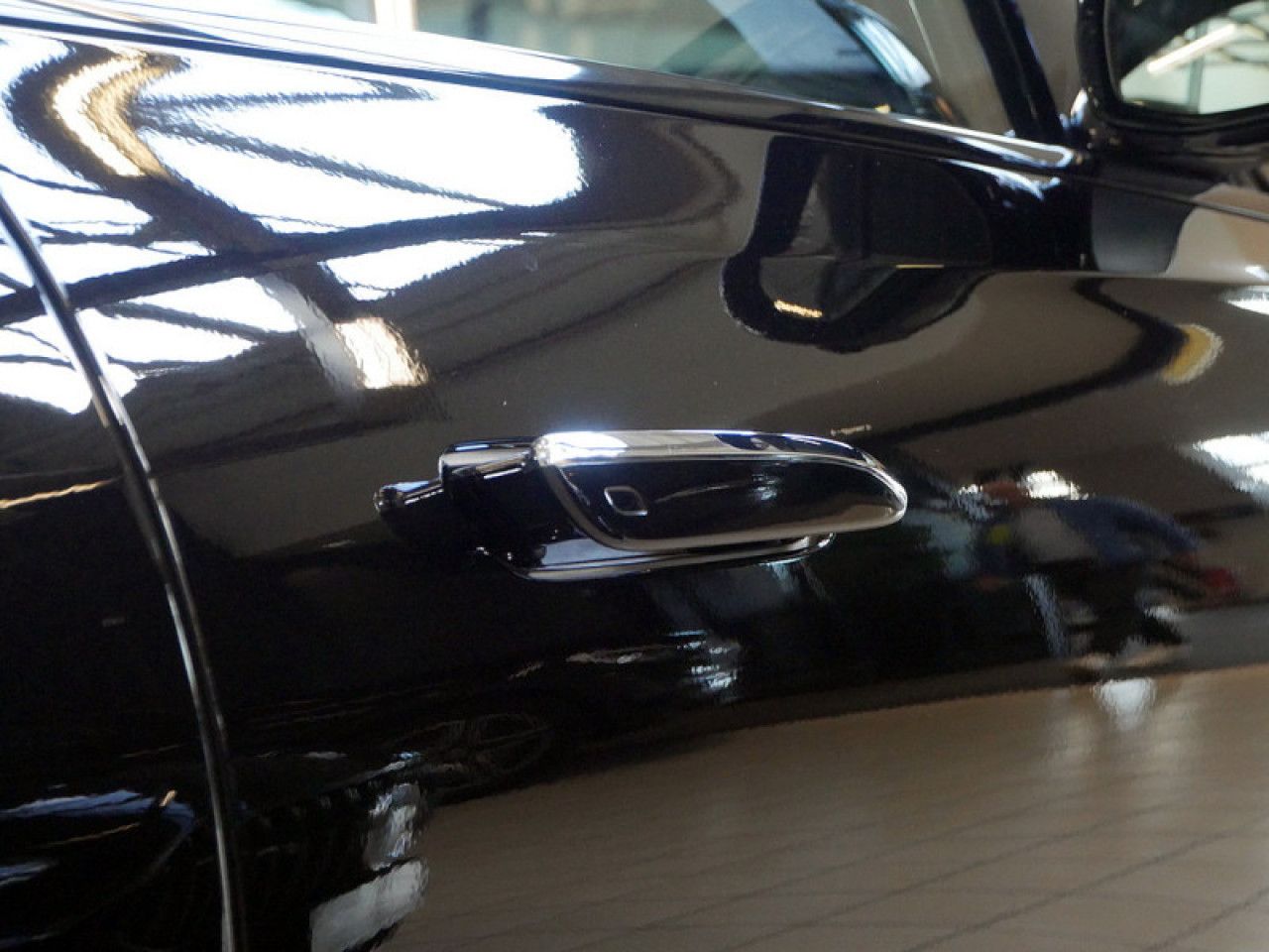Mercedes-Benz E-Klasse – Bild 10