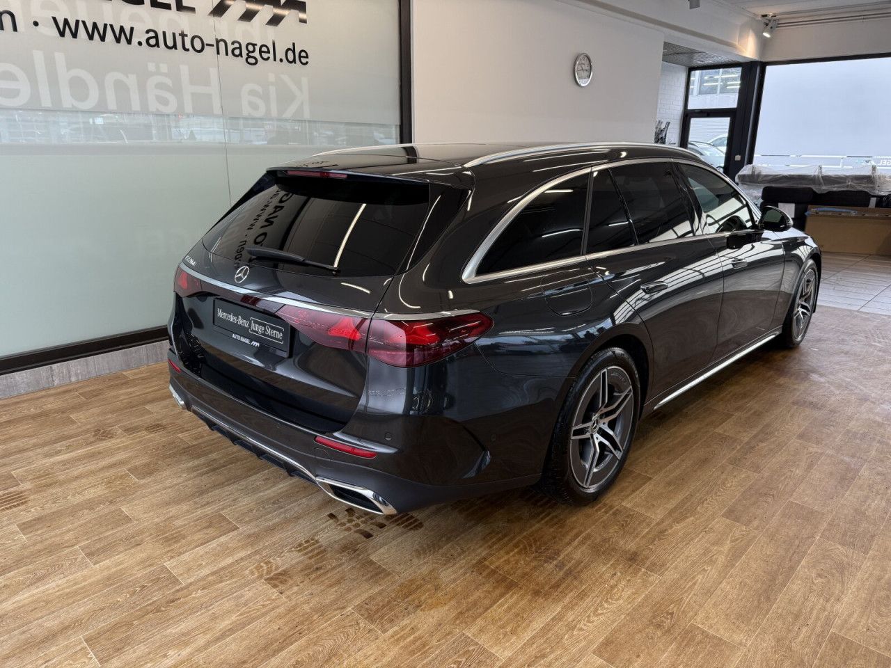 Mercedes-Benz E-Klasse – Bild 4
