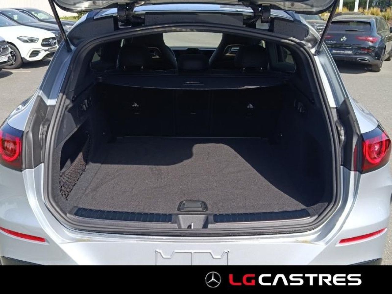 Photo du v&eacute;hicule 12 / 18