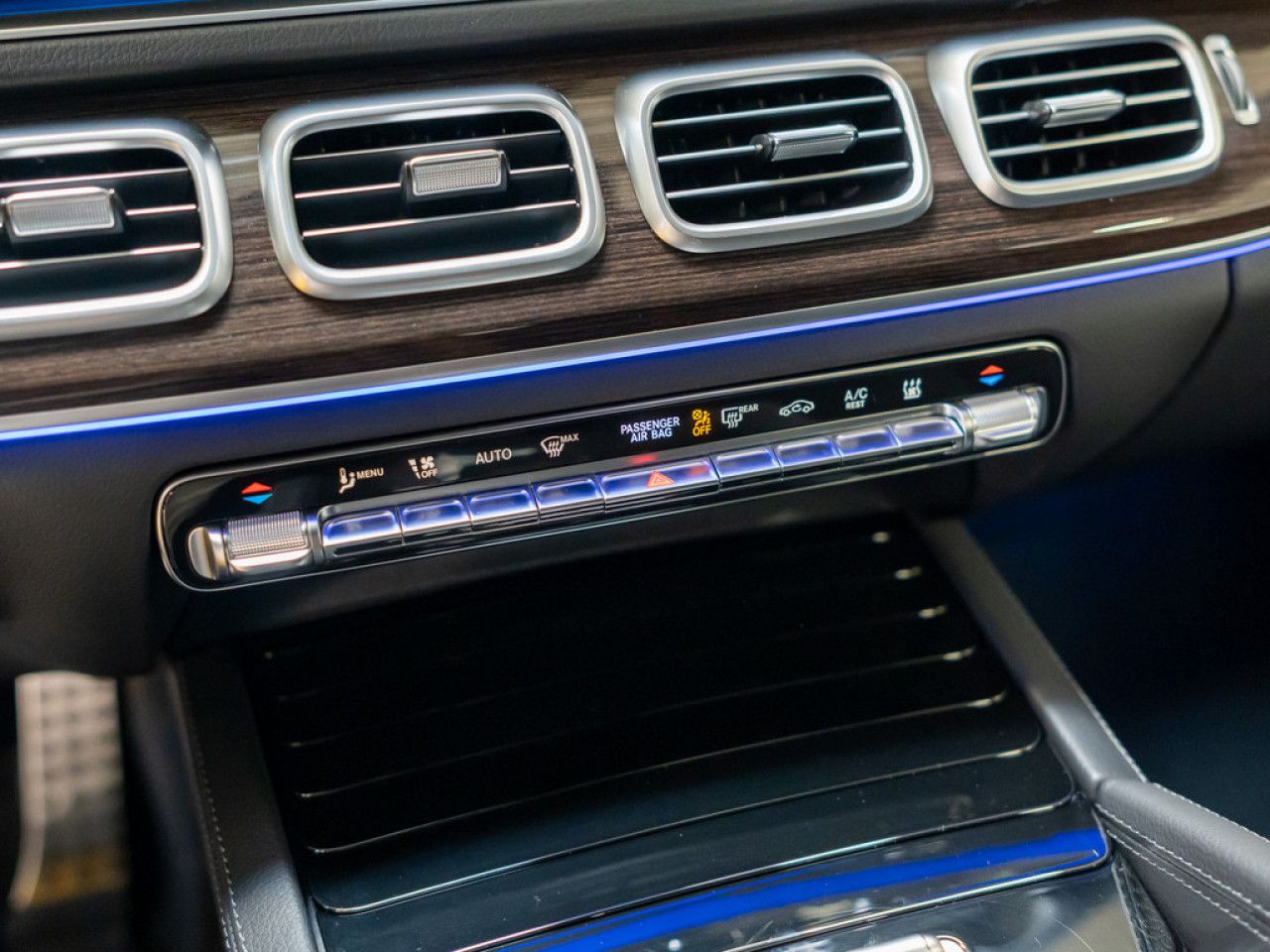 Mercedes-Benz GLS – Bild 13