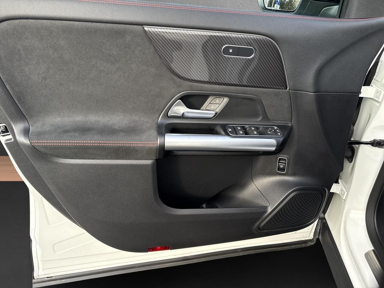 Zdjęcie pojazdu 16 / 20