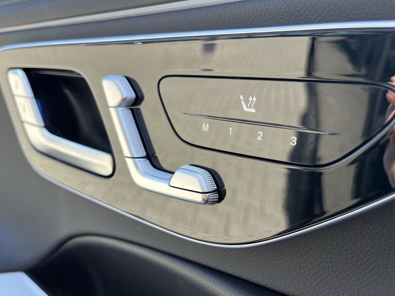 Mercedes-Benz E-Klasse – Bild 18