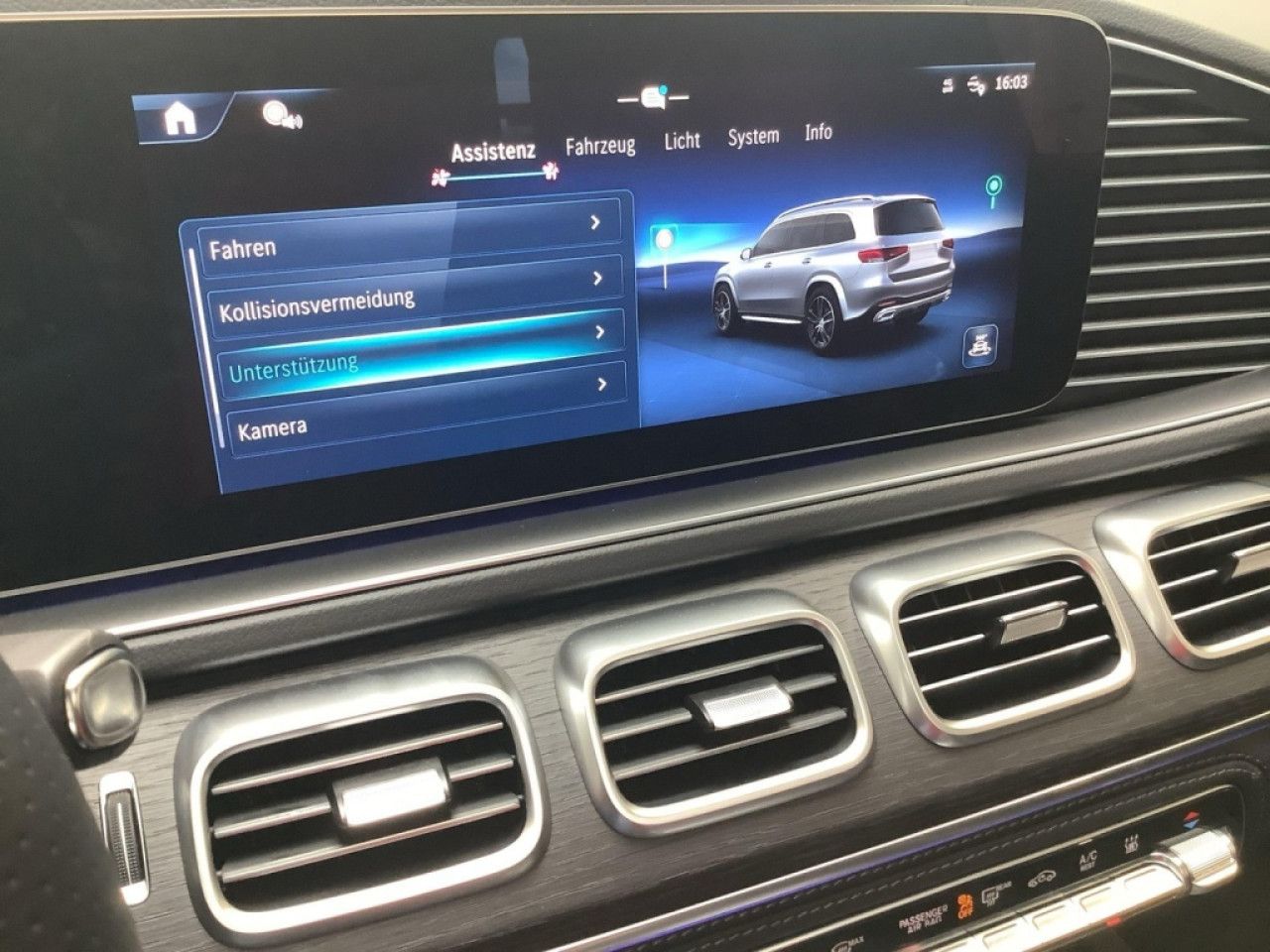 Mercedes-Benz GLS – Bild 9